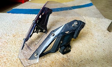 Repairing the Adjustable Windscreen